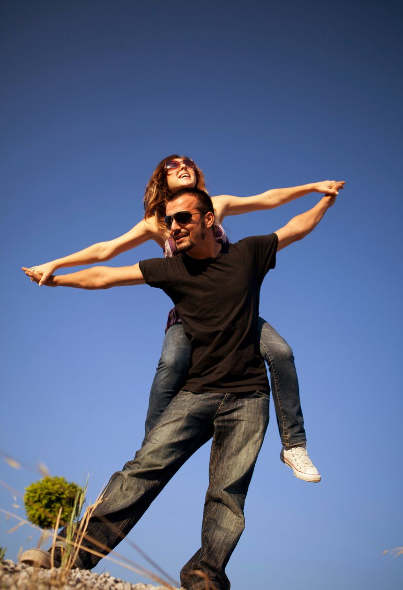 The role of communication in establishing strong support networks